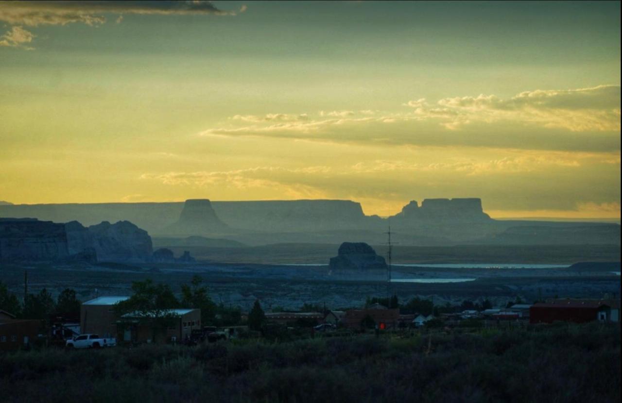 Canyon Oasis Suite With Grand Mesa View Биг Уотър Екстериор снимка