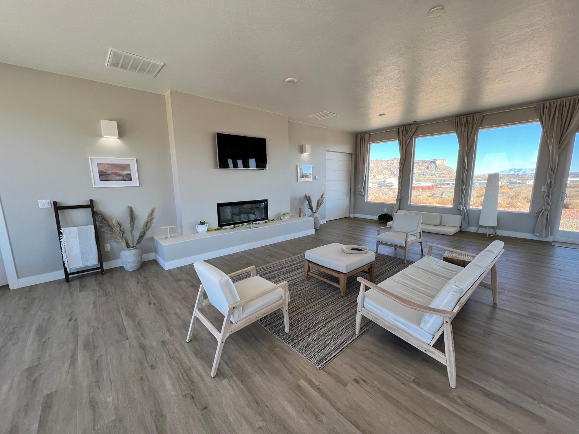 Canyon Oasis Suite With Grand Mesa View Биг Уотър Екстериор снимка